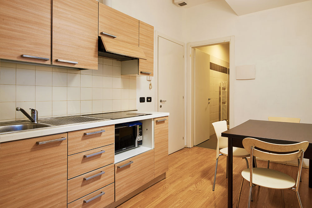 monolocale-cucina-e-bagno